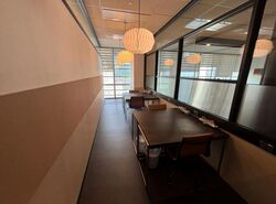 Robinson 77 (D1), Office #497129811